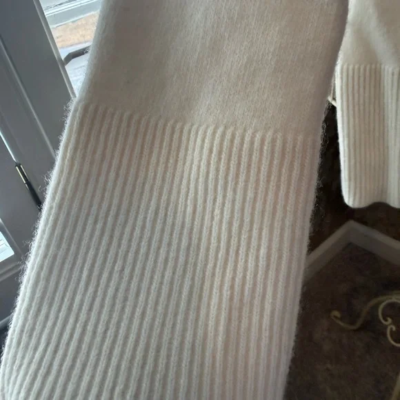 Reiss Ivory cashmere and wool turtleneck sweater - Picture 8 of 13